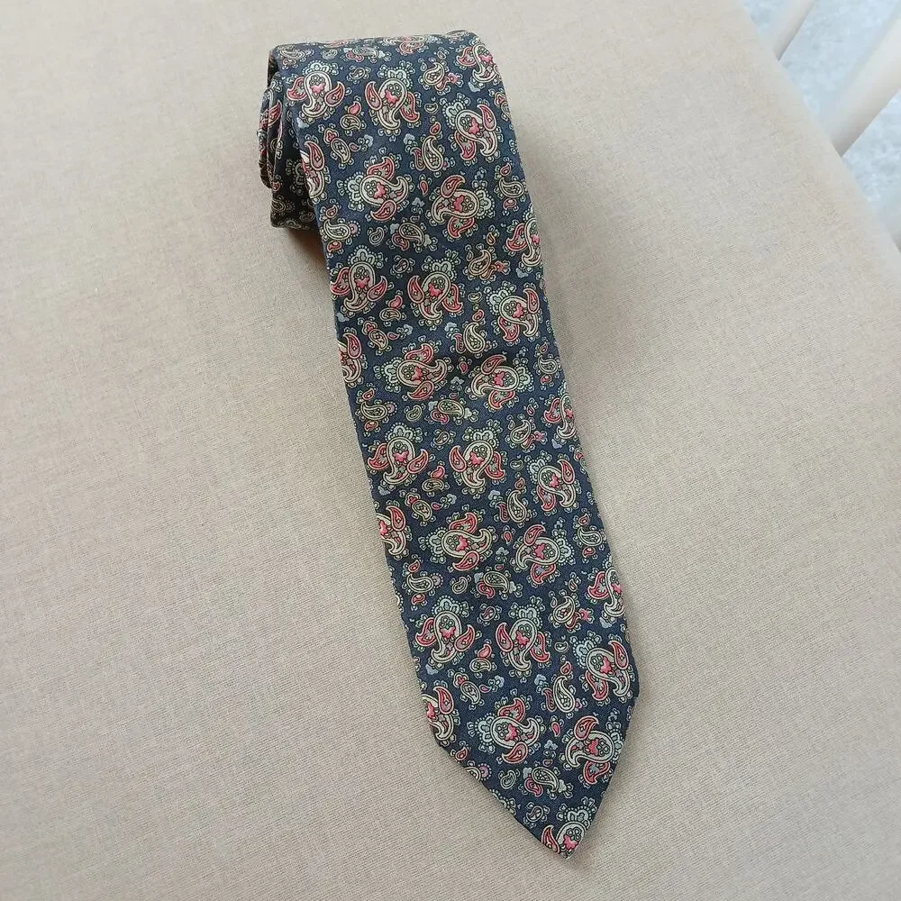 Vintage Gant Blue Paisley Silk Mens Necktie classic 70s 80s red cream retro